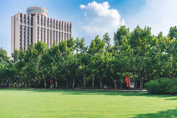 哈爾濱工程大學(xué)(青島)職業(yè)教育是本科嗎?與統(tǒng)招本科區(qū)別