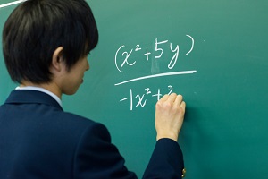 ͬZW(xu)УʲôӵČW(xu)M(jn)?