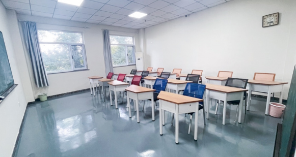 ̽УMôRosedale AcademyȫУ^֮tBICHЌW