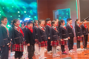 三河市燕橋?qū)W校小學(xué)舉辦國慶年級(jí)組班歌活動(dòng)：歌聲嘹亮，唱響燕橋！