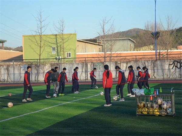 一零一中教育集團